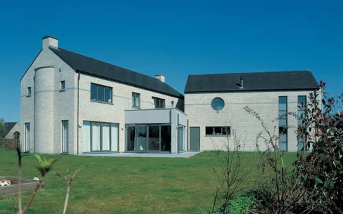 Clădire care folosește cărămida: Domus Casa Lena