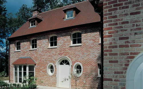 Clădire care folosește cărămida: Belle Epoque de Mons