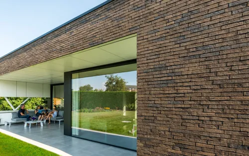 Clădire care folosește cărămida: Milosa Cosmos Exclusief