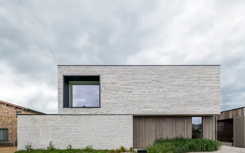 Clădire care folosește cărămida: Imperium Albius