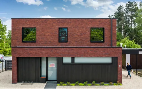 Clădire care folosește cărămida: Forum Pampas