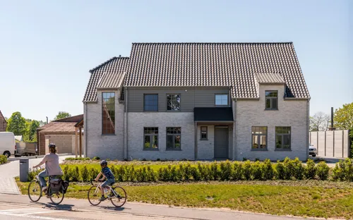 Clădire care folosește cărămida: Domus Casa Lena