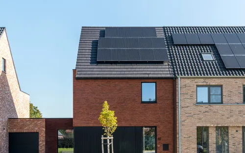 Clădire care folosește cărămida: Forum Pampas